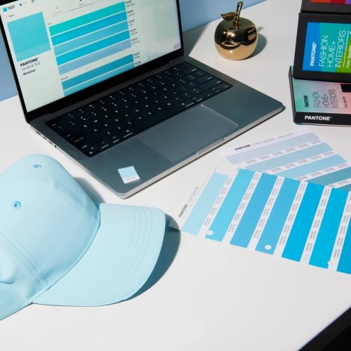 PANTONE FHI COLOR SPECIFIER