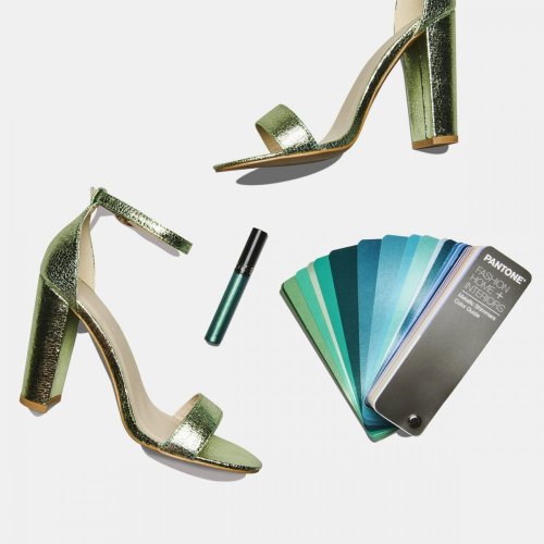PANTONE FHI Metallic Shimmers Color Guide
