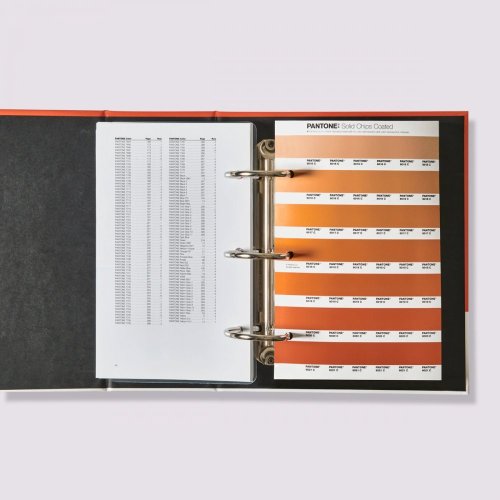 PANTONE Solid Color Set (Formula Guide + Solid Chips)
