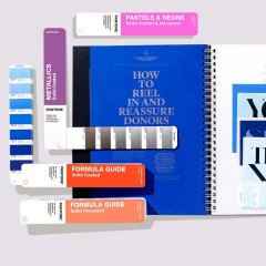 PANTONE Solid Guide Set (Formula Guide, Metallics, Pastels)