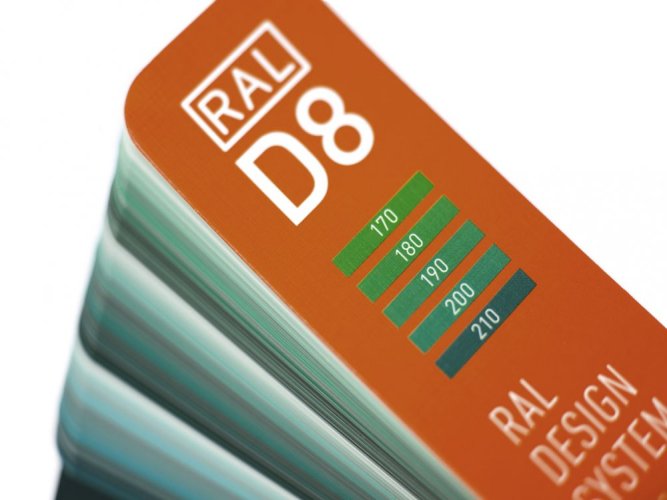 RAL DESIGN SYSTÉM Plus D8